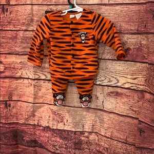 Tigger Disney outfit